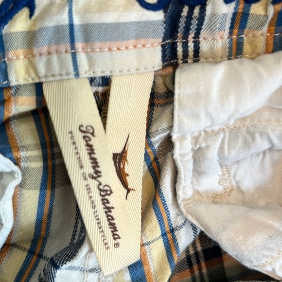 Tommy Bahama Plaid Cargo Style Shorts Size 33 - Picture 7 of 10